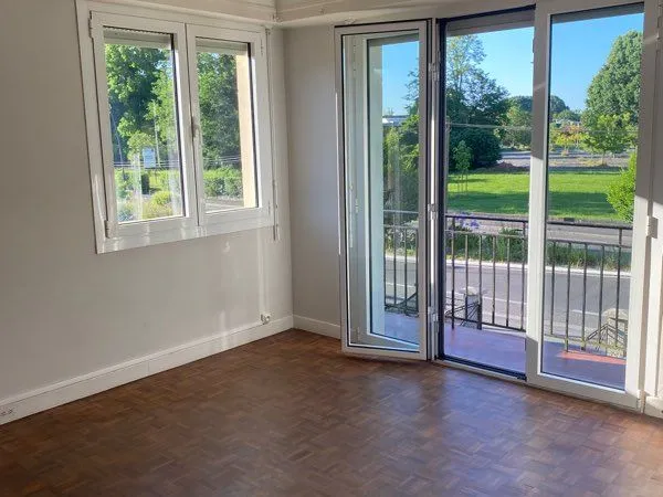Appartement T2 dans petit immeuble calme à proximité de l'université
