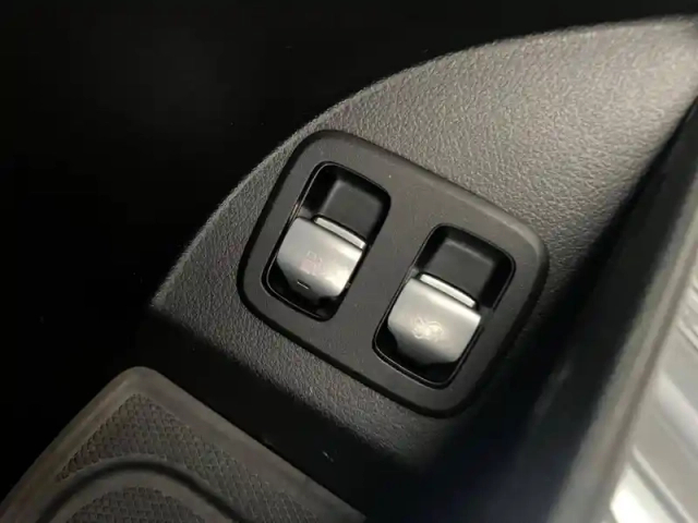 Mercedes Glc 300 e  hybrid eq 4matic am — photo 6