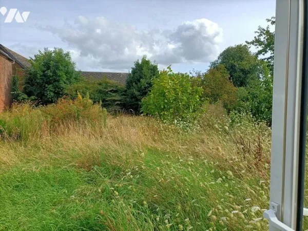Terrain 629 m²