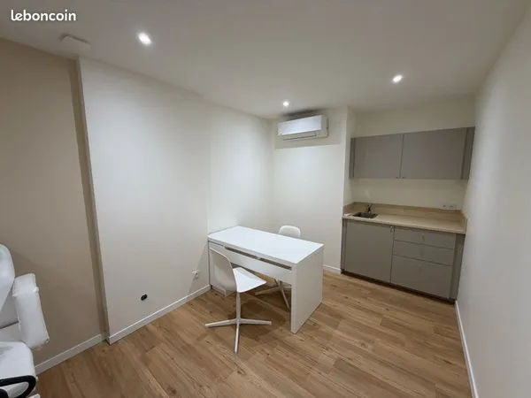 Bureau paramédical 13 m2