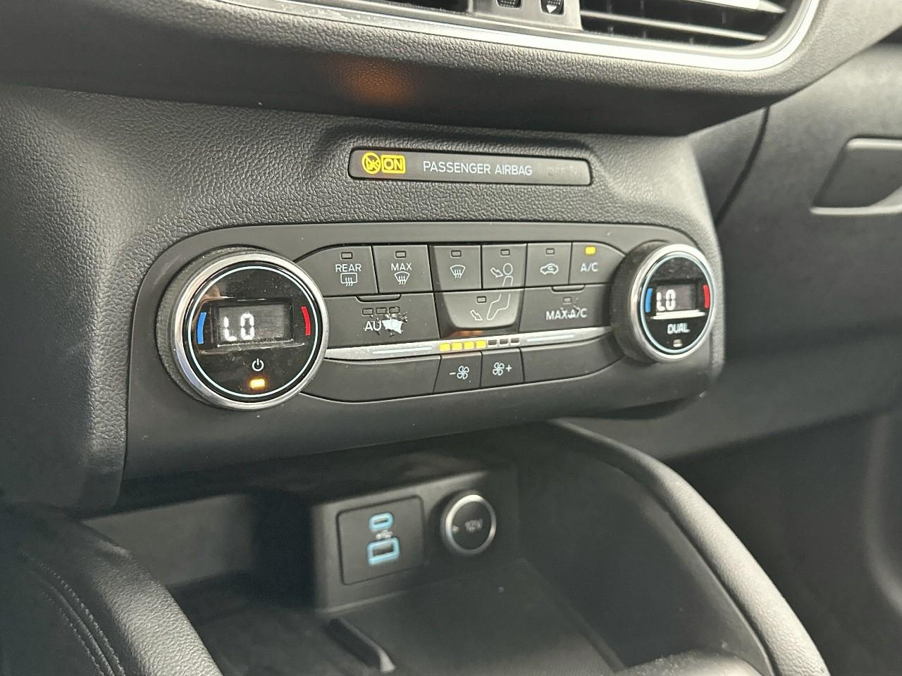 Ford Kuga 2.5 duratec 225 ch powersplit phev e-cvt s&s titan — photo 23