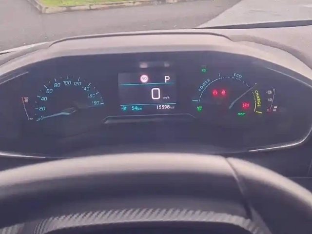 Peugeot 208 electrique 50 kwh 136ch — photo 30