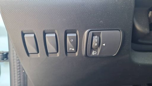 Renault Twingo 0.9 TCe 95 - Intens – 2019 – 51201 km – Essence – Boîte Manuelle — photo 11