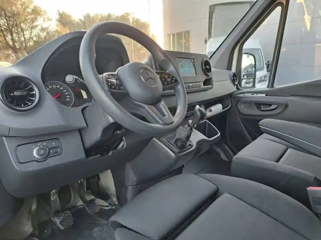 Mercedes Sprinter 315 cdi fourgon toit sureleve — photo 5