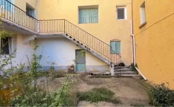 Appartement 4 pièces 75m2 avec cour
