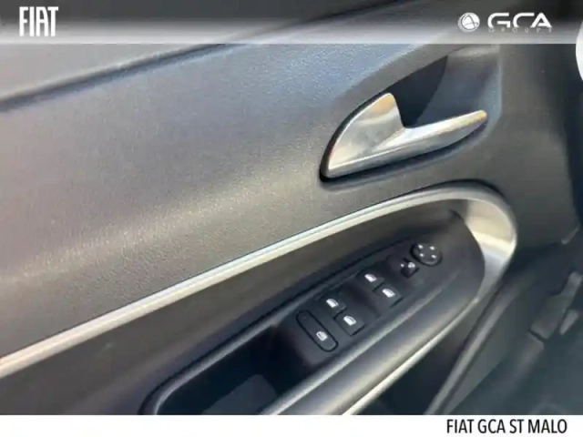 Jeep Avenger electrique 156ch 115kw 1st edition — photo 12