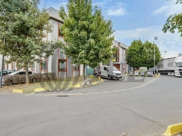 Local d'activité 2136 m²