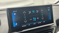 Peugeot 3008 1.2 PureTech 130ch S&S Style — photo 13