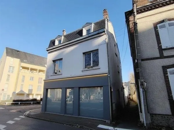 Murs commerciaux 480 m² CHARTRES
