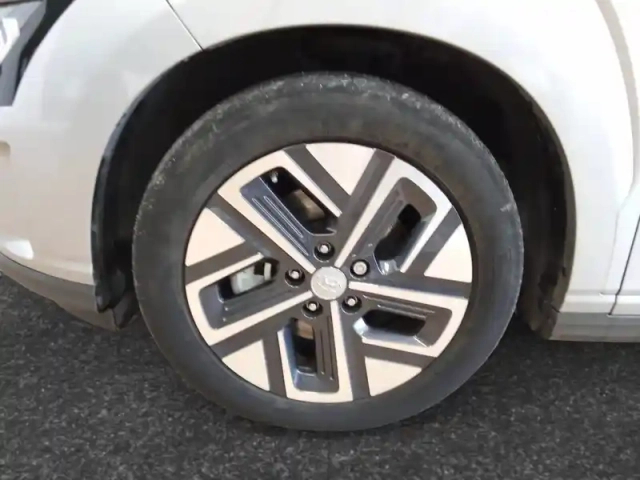 Hyundai Kona electrique 64 kwh - 204 ch — photo 16