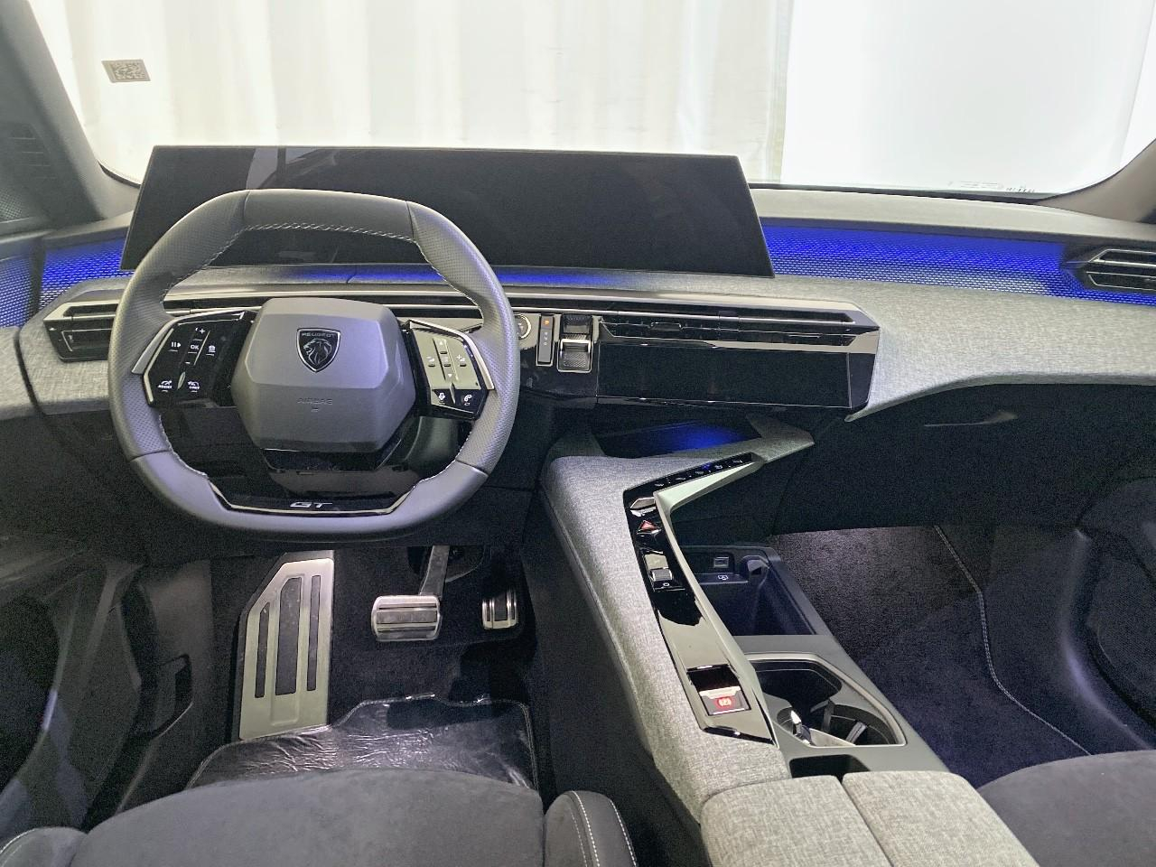 Peugeot 3008 electrique 210 ch 73 kwh gt — photo 8