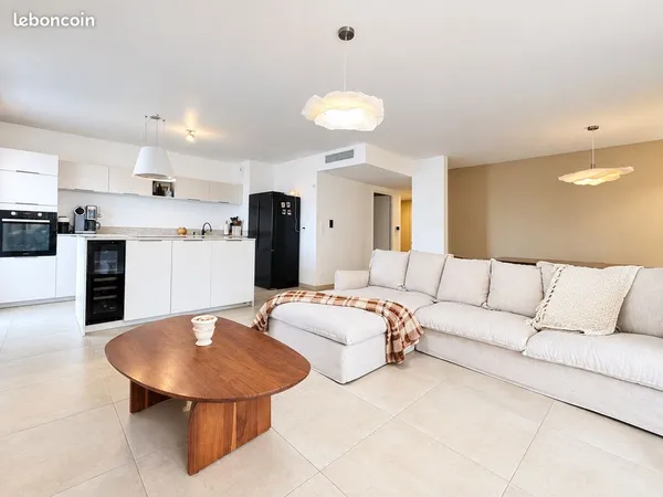 T4 de 83,80 m² avec terrasse & parking