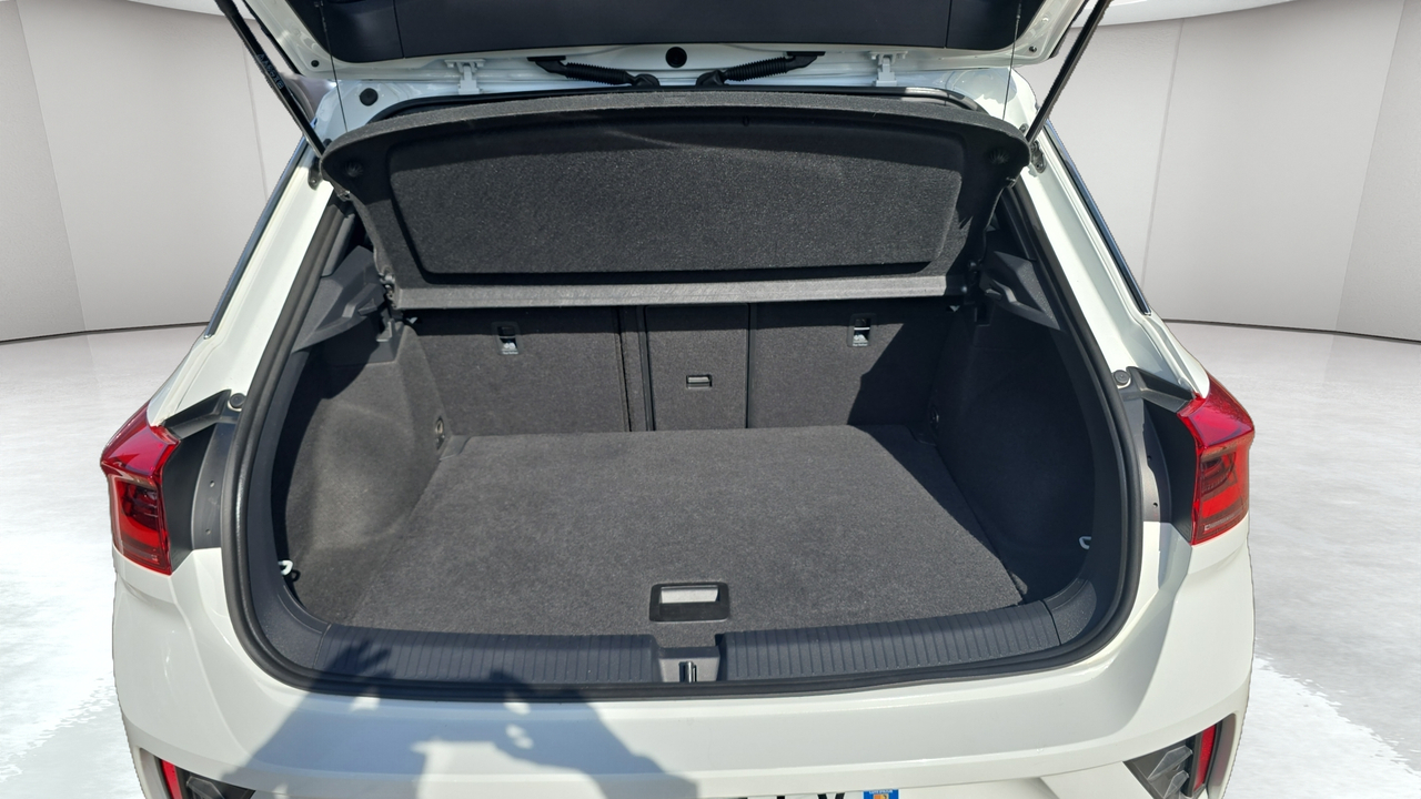 Volkswagen T-Roc 1.5 TSI EVO 150 Start/Stop DSG7 — photo 14
