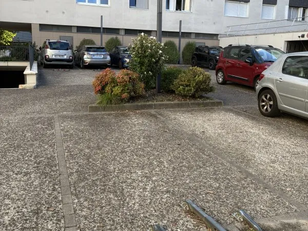 Loue parking