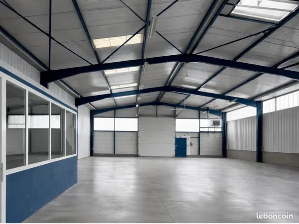 ENTREPOT INDÉPENDANT 1100m² - INVESTISSEURS OU EXPLOITANTS