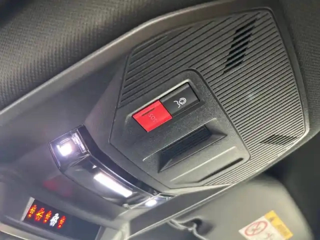 Peugeot 308 phev 180 e-eat8 — photo 26