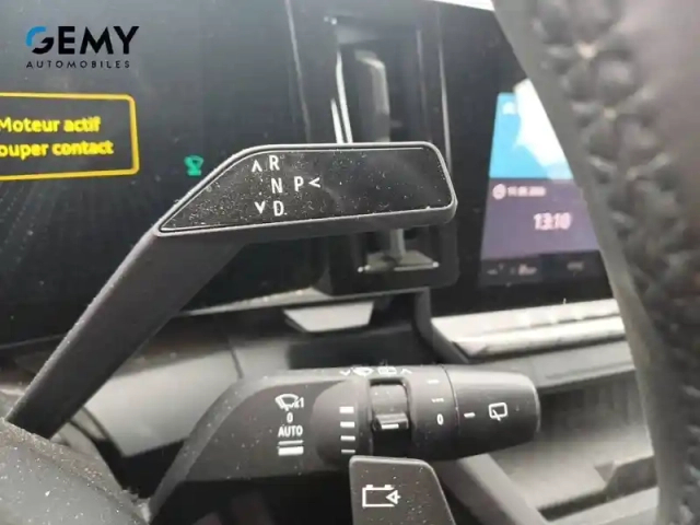 Renault Megane e-tech ev40 130ch standard charge — photo 12