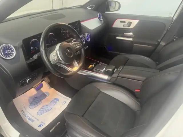 Mercedes Gla 200 d amg line — photo 9