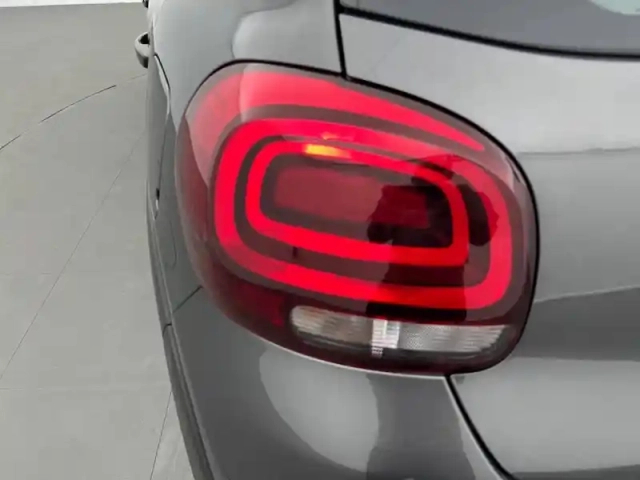 Citroën C3 puretech 83 s&amp;s bvm5 — photo 17