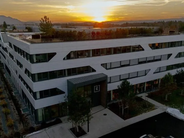 Bureaux 137 m²