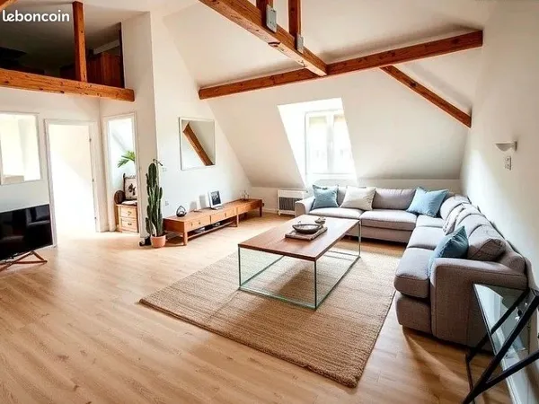 Appartement T2 dans les combles - refait à neuf - place de parking possible - Illkirch