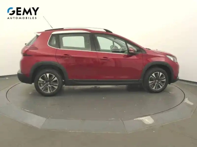 Peugeot 2008 1.2 puretech 110ch s&amp;s bvm5 — photo 24