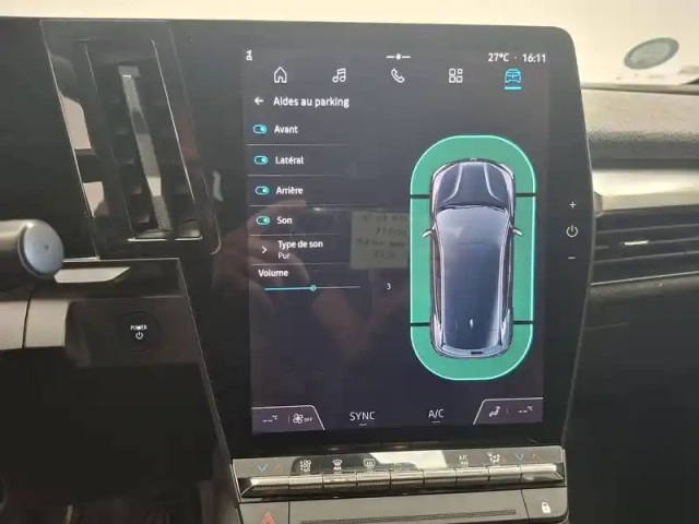 Renault Megane e-tech er ev60 130ch super charge — photo 45