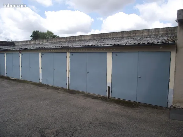 Garage et parking Location Montluçon 40€