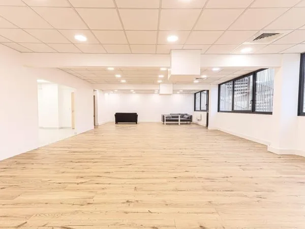 Bureaux - Ivry Sur Seine - 363m²