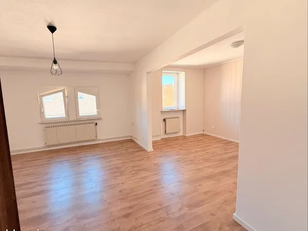 F2 rénové de 62 m² - Cuisine neuve, jardin privatif - Freyming-Merlebach