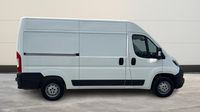 Peugeot Boxer 335 L3H3 2.2 BlueHDi S&S 140ch Asphalt — photo 4
