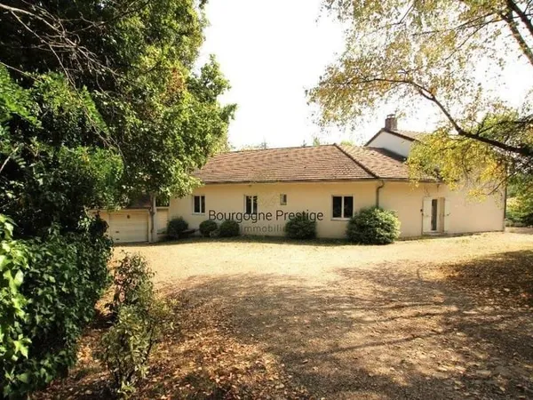 Maison 13 pièces 292 m²