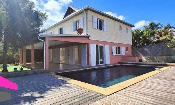 Villa 5 pièces 156 m²