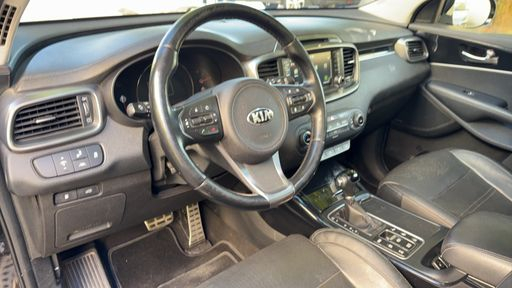 Kia Sorento 2.2 CRDi 200 AWD BVA6 - Ultimate – 2016 – 155093 km – Diesel – Boîte Automatique — photo 29
