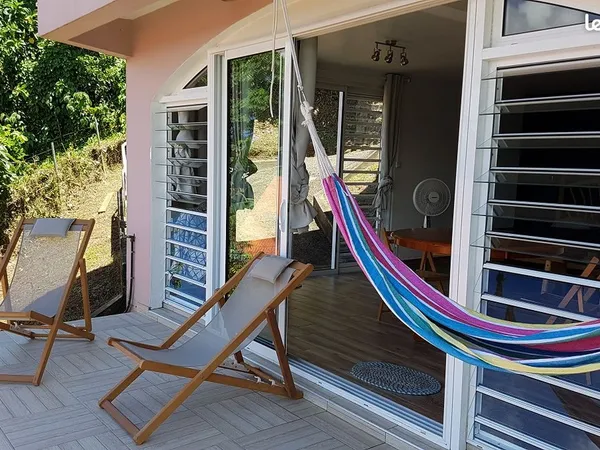 Joli T1 frais et lumineux vue magnifique