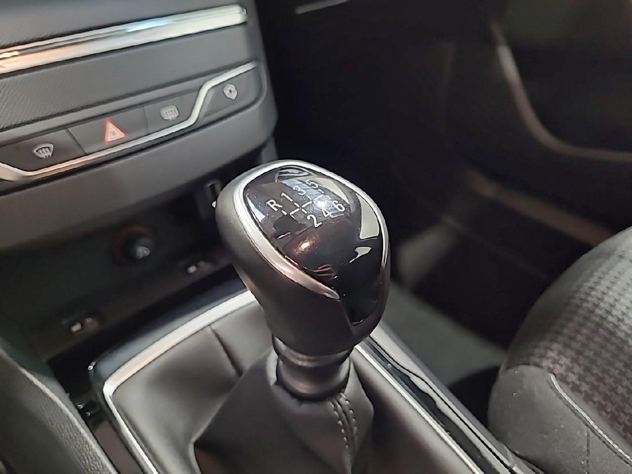 Peugeot 308 puretech 130ch s&s bvm6 allure — photo 17
