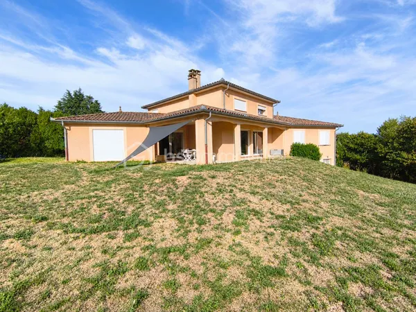 Maison 4 pièces 206 m²