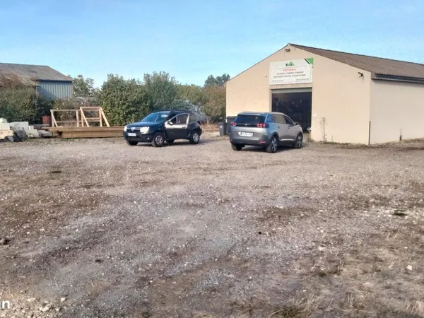 Local Professionnel 180 m2