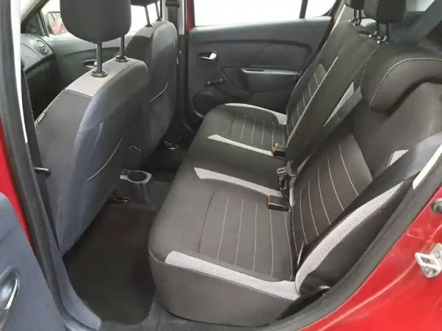 Dacia Sandero sce 75 — photo 105