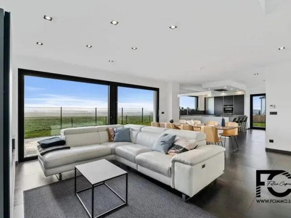 Maison 11 pièces 183 m²