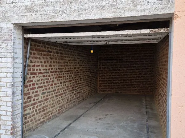 Parking/box CAUDRY