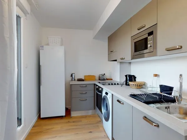 Colocation à Saint-Ouen : Appartement de 11m2