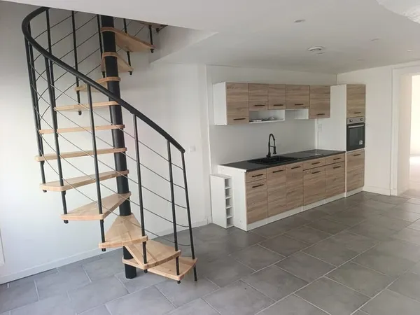 ISSOUDUN  Maison 103 m² avec extérieur sans vis-à-vis  DPE B
