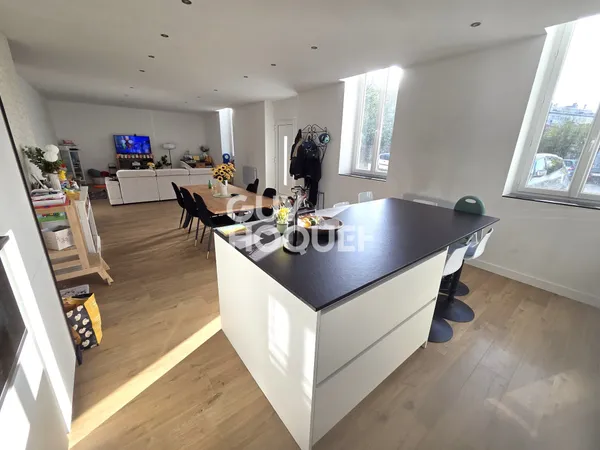 APPARTEMENT À VENDRE DE 4 PIÈCES DE 155,00 M²