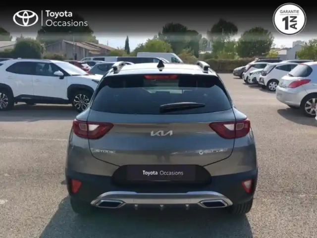Kia Stonic 1.0 t-gdi 100ch gt line business dct7 — photo 4
