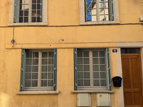 Maison de ville 70 m² - 2 chambres - Centre de Tarare