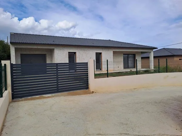 Villa 4 pièces 100 m²