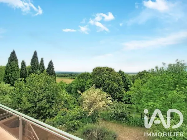 Maison 7 pièces 322 m²