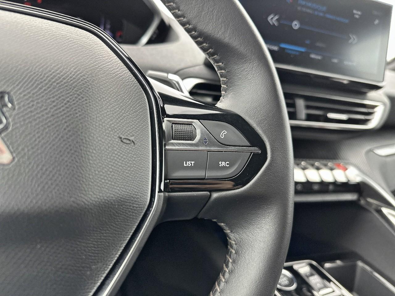 Peugeot 3008 puretech 130ch s&s eat8 allure pack — photo 19