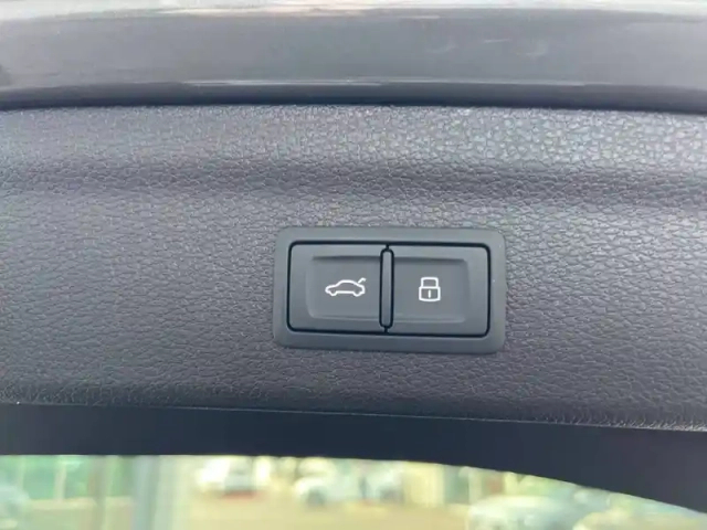 Audi Q3 35 tfsi 150 ch s tronic 7 — photo 51